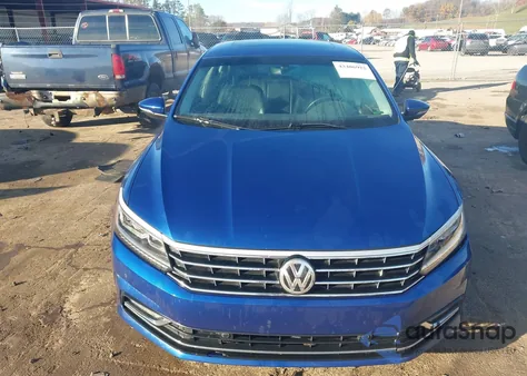 2017 Volkswagen Passat 1.8T Se z USA, uszkodzony, nr VIN 1VWGT7A38HC068139